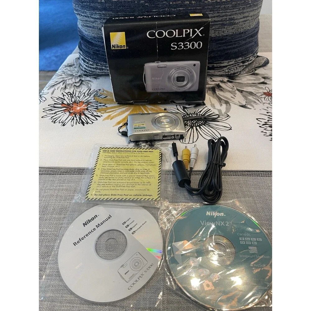 Nikon Coolpix S3300 Digital Camera Silver 16MP 6x Zoom Bundle 8GB SD Card Tested